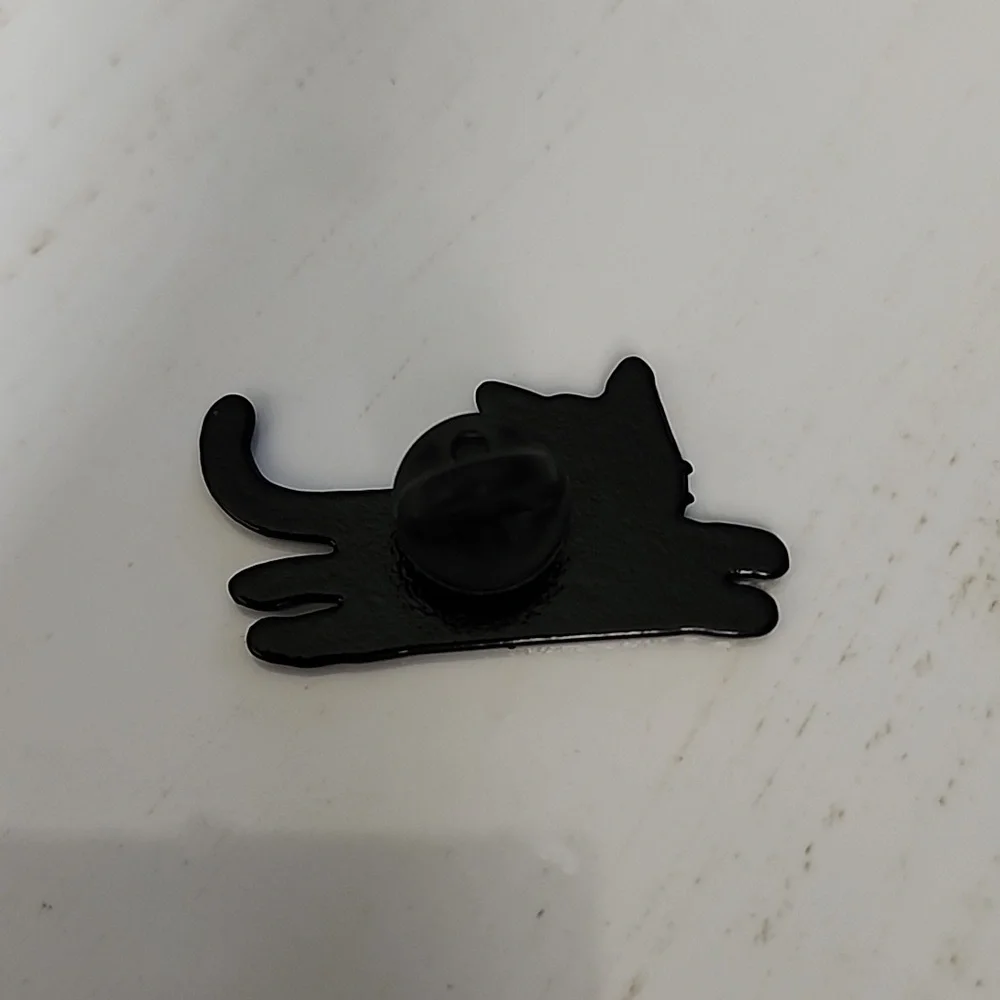 LAZY BLACK CAT Brooch  BROOCH PIN